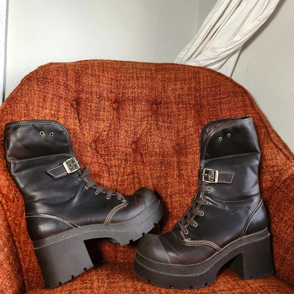 2000's Chunky Heel Combat Boots - Picture 1 of 6